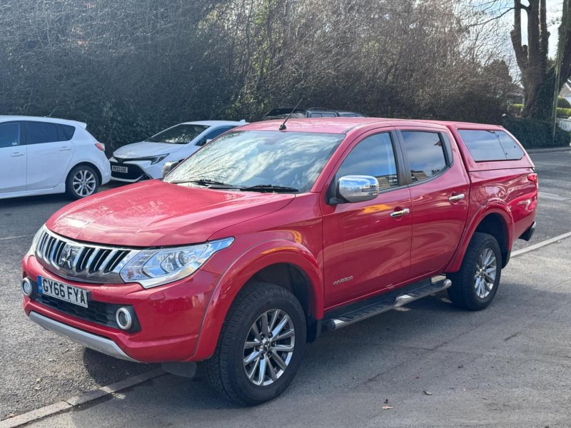View MITSUBISHI L200 2.4 DI-D DC Warrior 4WD Euro 5 4dr