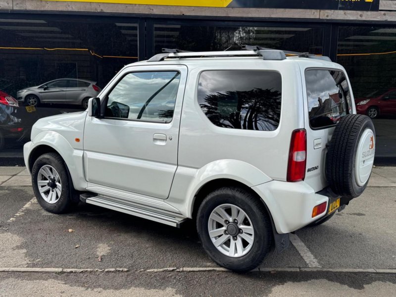 View SUZUKI JIMNY 1.3 SZ4 3dr
