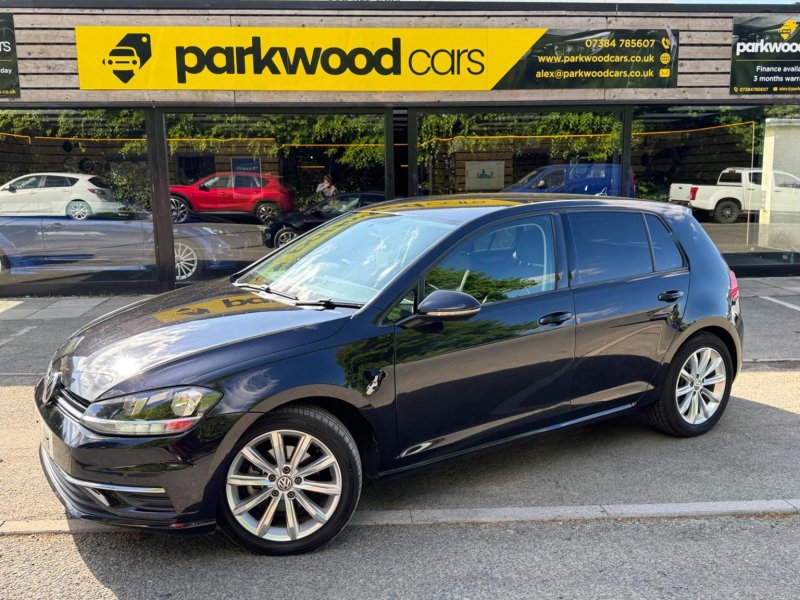 View VOLKSWAGEN GOLF 1.6 TDI S Euro 6 (s/s) 5dr
