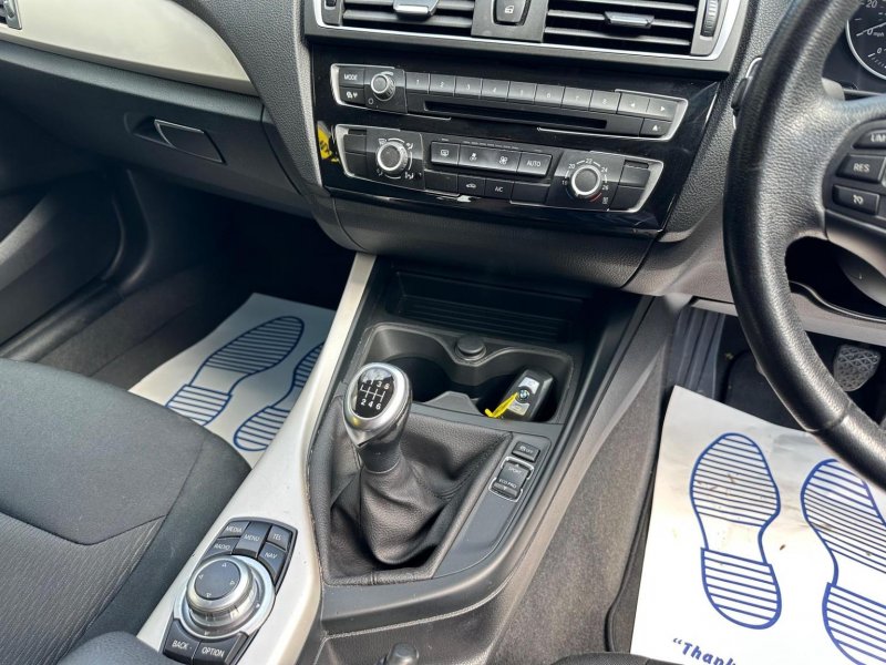 BMW 1 SERIES