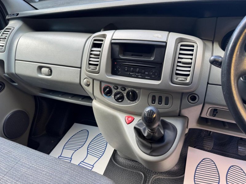 RENAULT TRAFIC