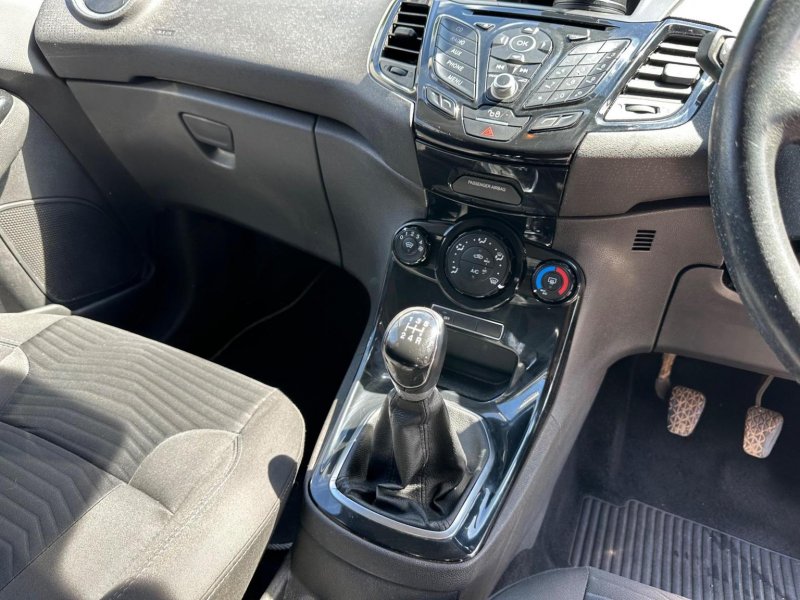 FORD FIESTA