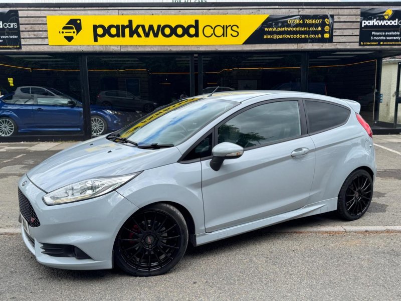 View FORD FIESTA 1.6T EcoBoost ST-200 Euro 6 3dr