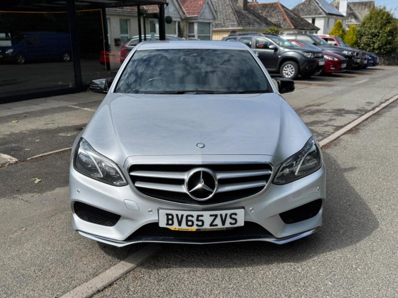 MERCEDES-BENZ E CLASS