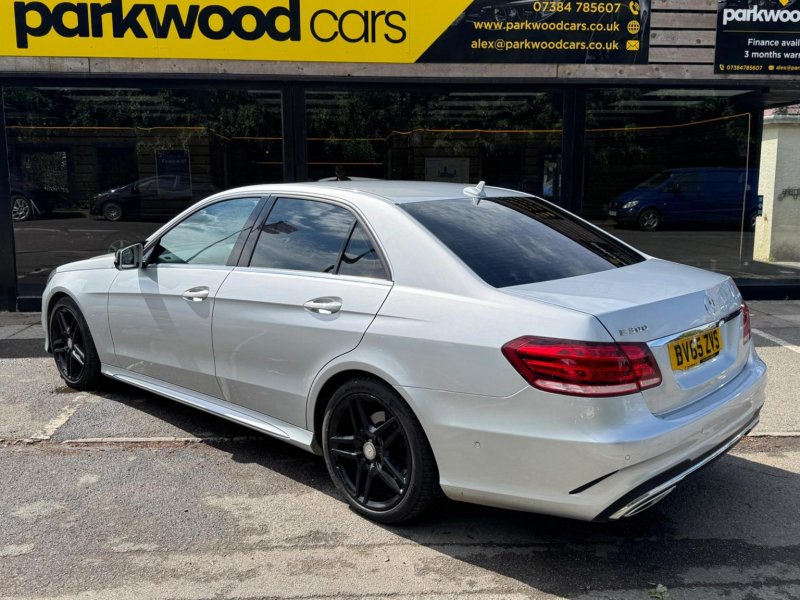MERCEDES-BENZ E CLASS