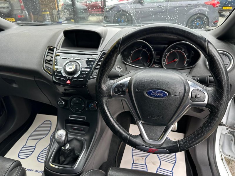 FORD FIESTA