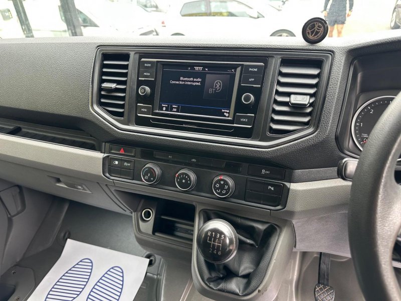 VOLKSWAGEN CRAFTER