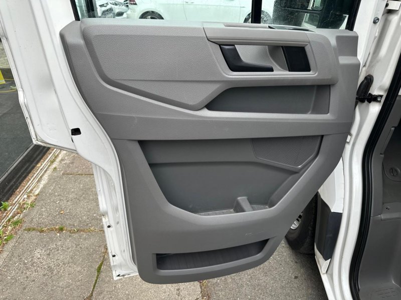 VOLKSWAGEN CRAFTER