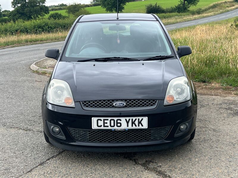 View FORD FIESTA 1.4 Zetec Climate 5dr