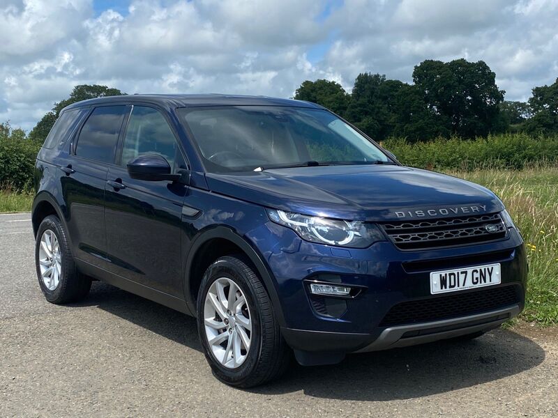 View LAND ROVER DISCOVERY SPORT 2.0 TD4 SE Auto 4WD Euro 6 (s/s) 5dr