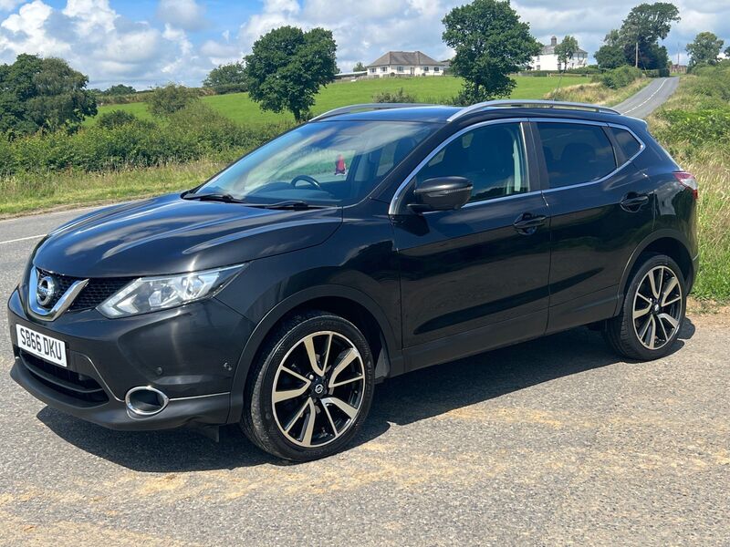 View NISSAN QASHQAI 1.5 dCi Tekna 2WD Euro 6 (s/s) 5dr