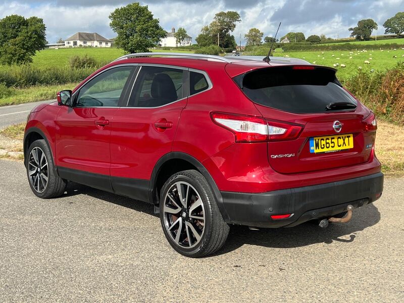 View NISSAN QASHQAI 1.5 dCi Tekna 2WD Euro 6 (s/s) 5dr
